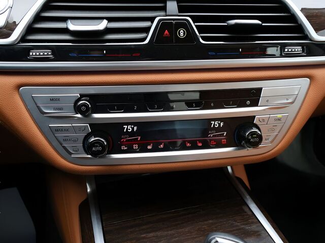 2021 BMW 7 Series 740i xDrive Oshkosh WI