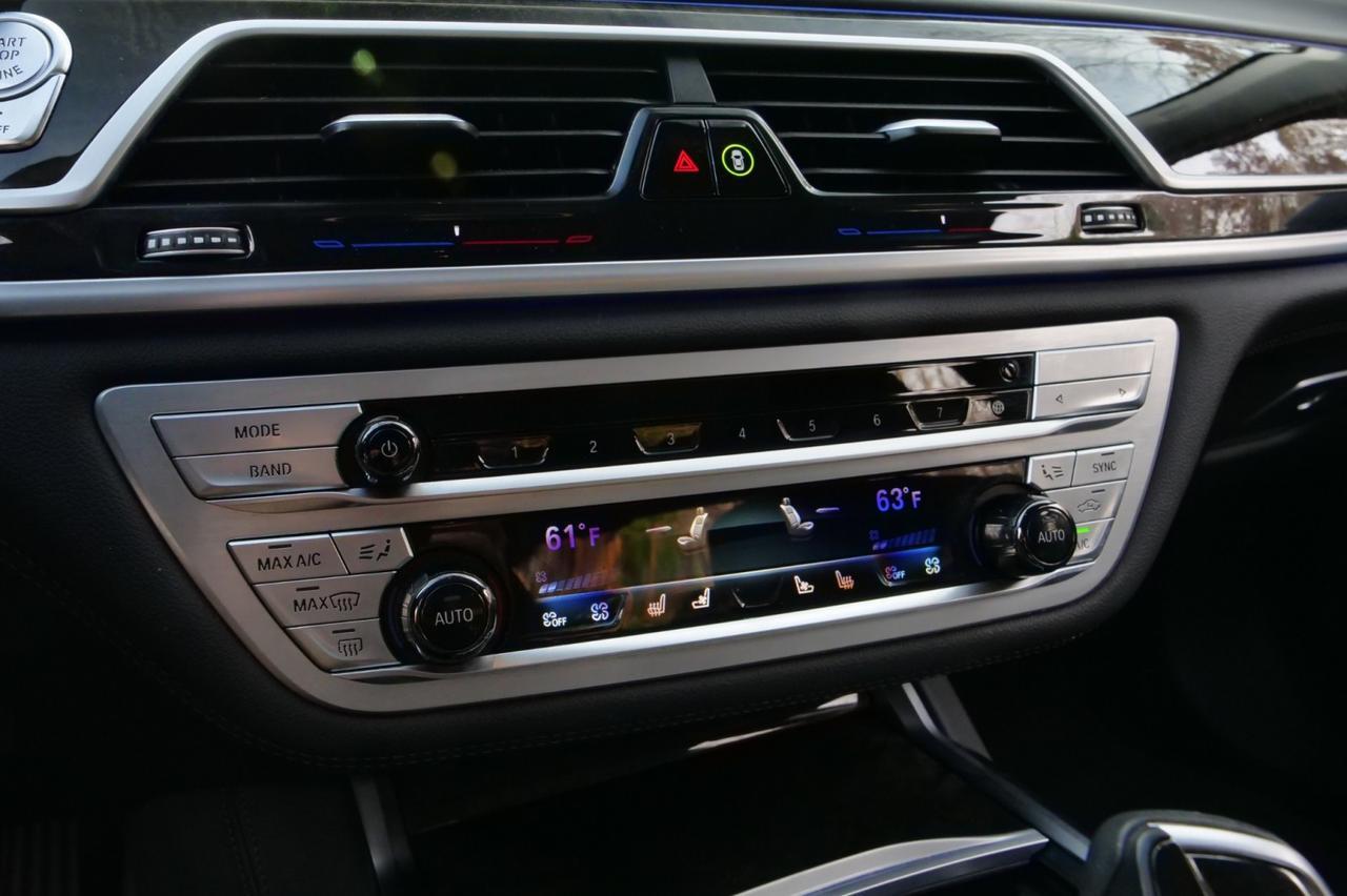 2021 BMW 750i xDrive / Executive Package / Driving Assistance Pacakge! Lincolnton NC