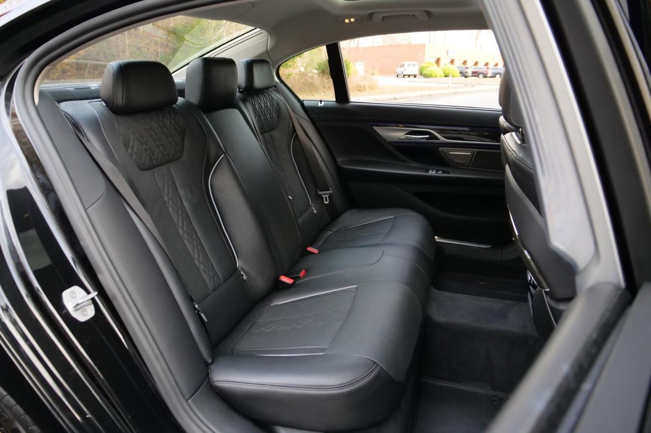 2021 BMW 750i xDrive / Executive Package / Driving Assistance Pacakge! Lincolnton NC