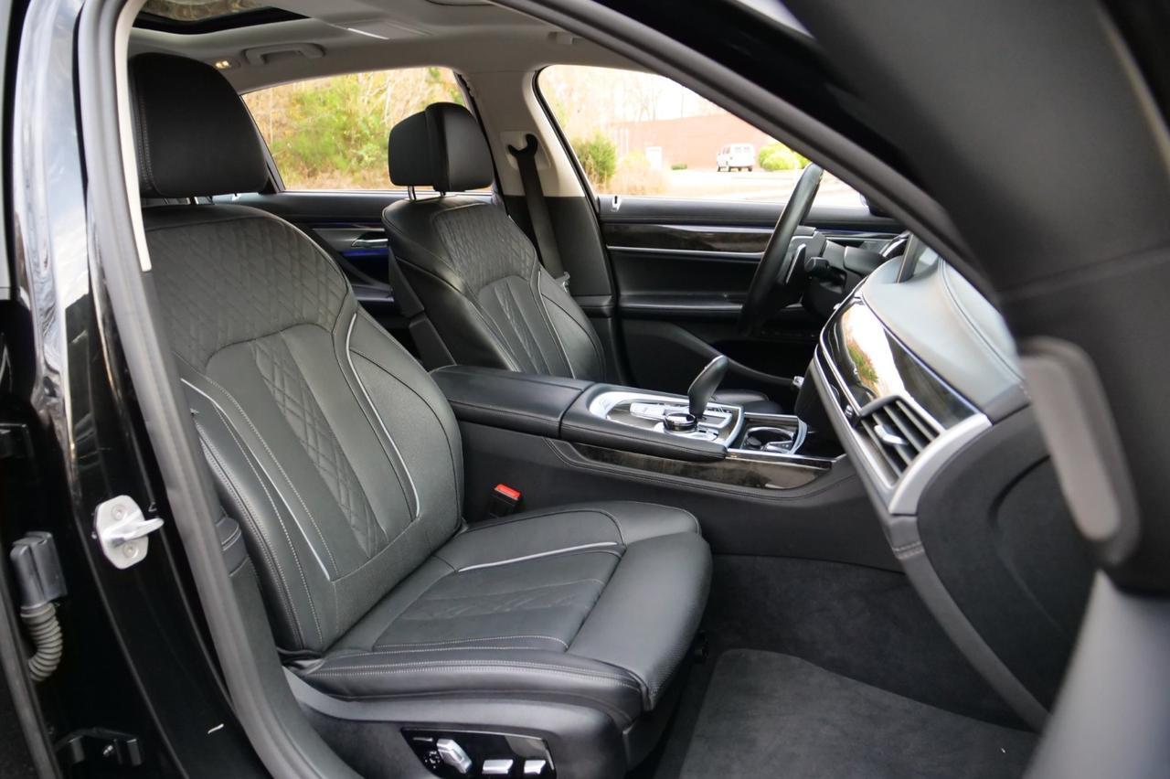 2021 BMW 750i xDrive / Executive Package / Driving Assistance Pacakge! Lincolnton NC