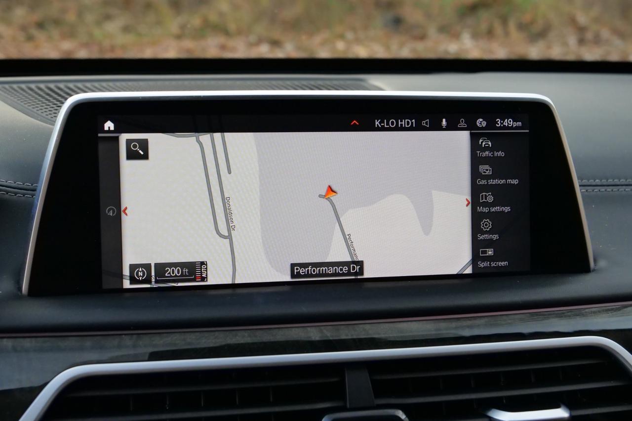 2021 BMW 750i xDrive / Executive Package / Driving Assistance Pacakge! Lincolnton NC