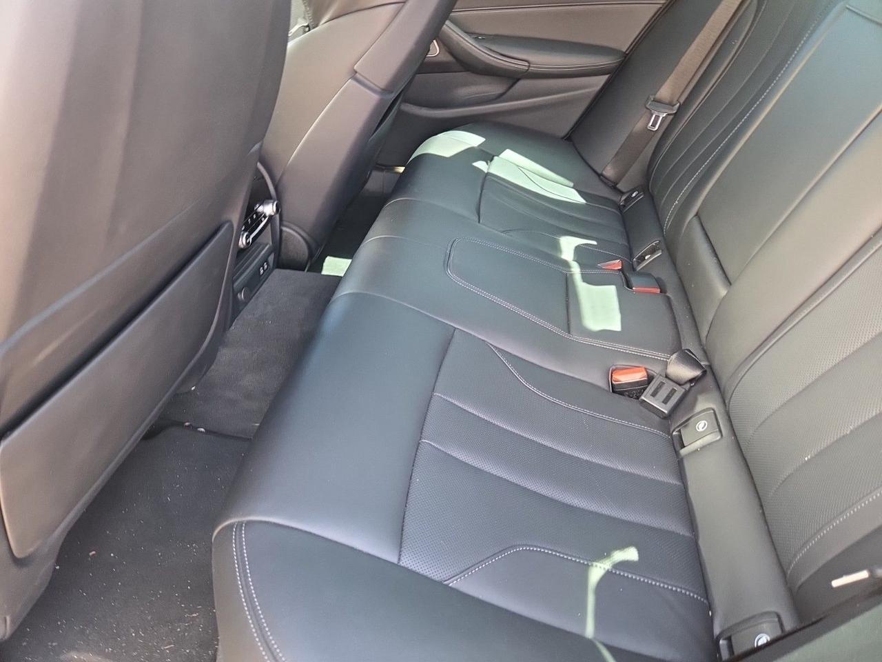 2021 BMW M5 Carbon Roof Ventilated Seats Portland OR