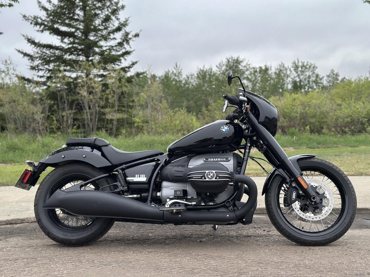 2021 BMW R18 Motorcycle Cruiser | Blackout Package | Multi Drive Modes | Cruise Control | Heated Grips | Tastefully Modified Redwater AB
