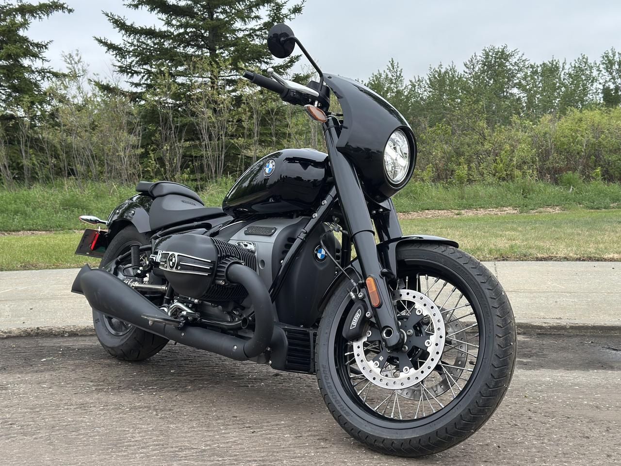2021 BMW R18 Motorcycle Cruiser | Blackout Package | Multi Drive Modes | Cruise Control | Heated Grips | Tastefully Modified Redwater AB