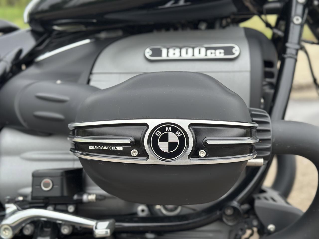 2021 BMW R18 Motorcycle Cruiser | Blackout Package | Multi Drive Modes | Cruise Control | Heated Grips | Tastefully Modified Redwater AB