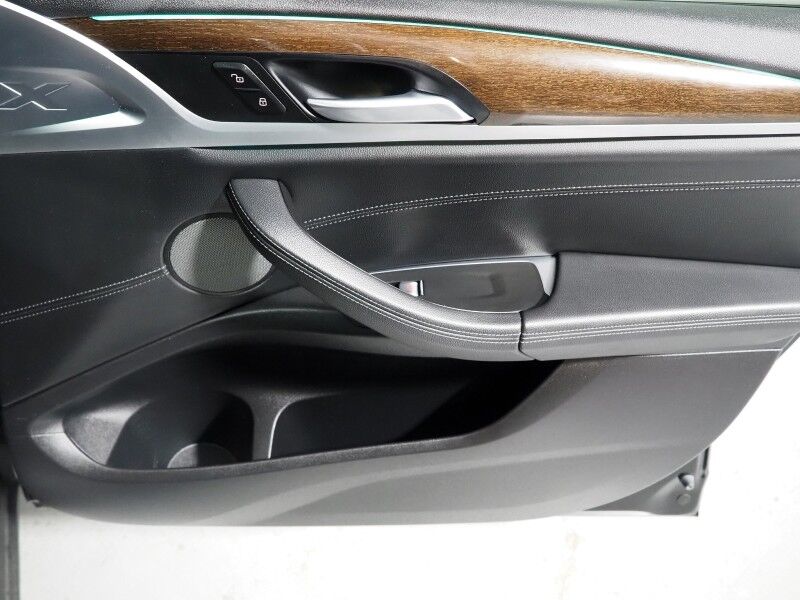 2021 BMW X3 sDrive30i *HEADS-UP DISPLAY, NAVIGATION, LIVE COCKPIT PRO, SAFTEY ALERTS, 360 VIEW CAMERAS, PANORAMA MOONROOF, VERNASCA LEATHER, HEATED SEATS/STEERING, COMFORT ACCESS, HARMAN/KARDON, WIRELESS CHARGING, ANDROID & APPLE Round Rock TX