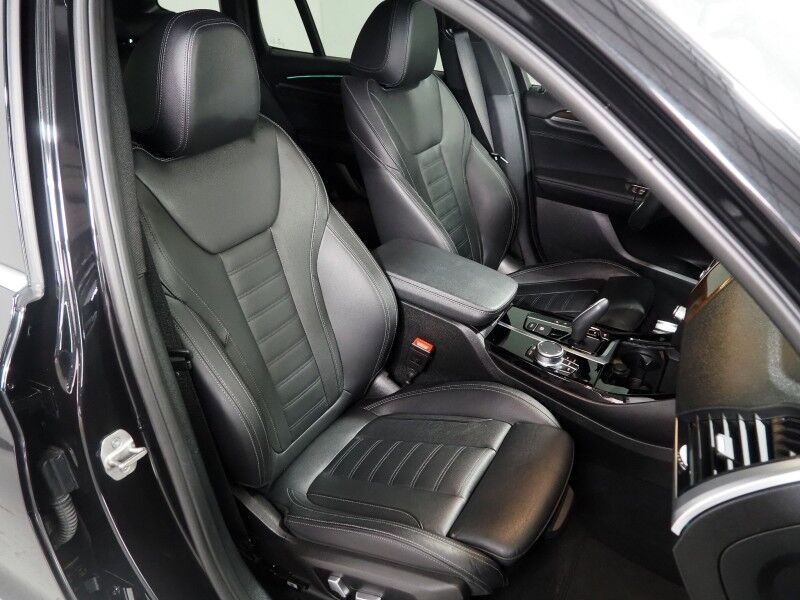 2021 BMW X3 sDrive30i *HEADS-UP DISPLAY, NAVIGATION, LIVE COCKPIT PRO, SAFTEY ALERTS, 360 VIEW CAMERAS, PANORAMA MOONROOF, VERNASCA LEATHER, HEATED SEATS/STEERING, COMFORT ACCESS, HARMAN/KARDON, WIRELESS CHARGING, ANDROID & APPLE