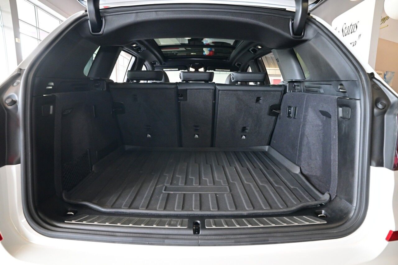 2021 BMW X3 xDrive30i, Pano Roof, Head-Up Display, CarPlay, Ambient Lighting Springfield NJ