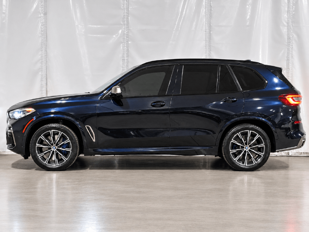 2021 BMW X5 M50i