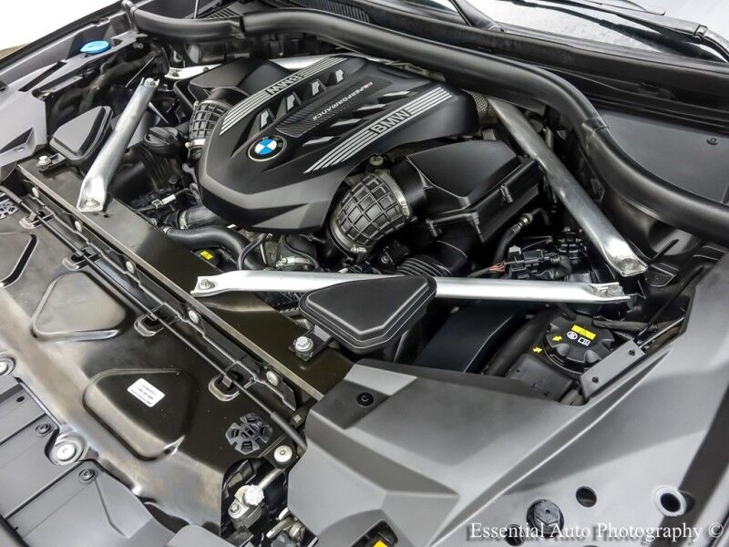 2021 BMW X5 M50i Willowbrook IL