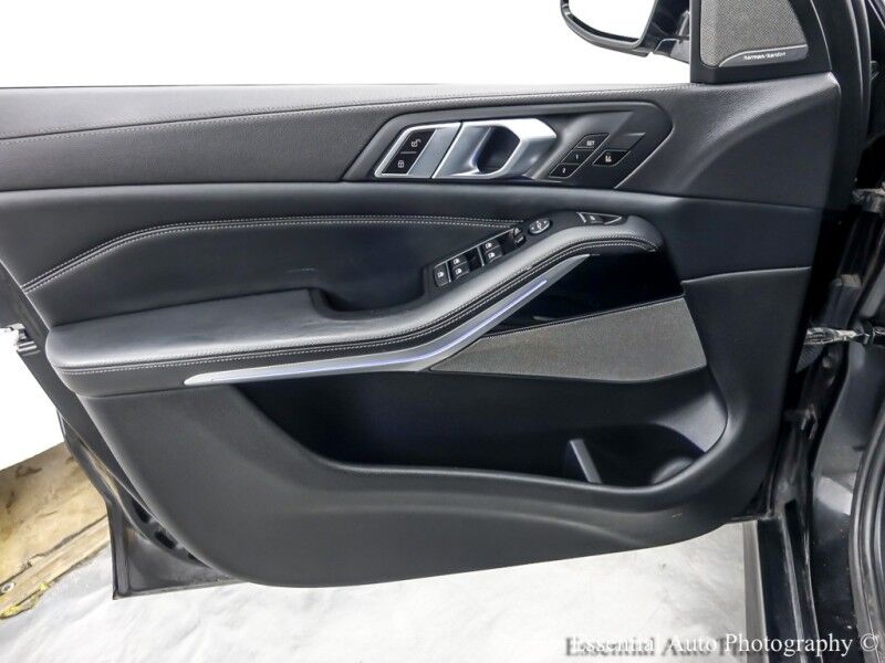 2021 BMW X5 M50i Willowbrook IL
