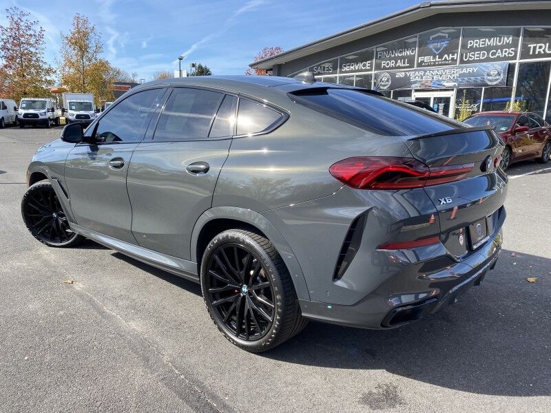 2021 BMW X6 M50i