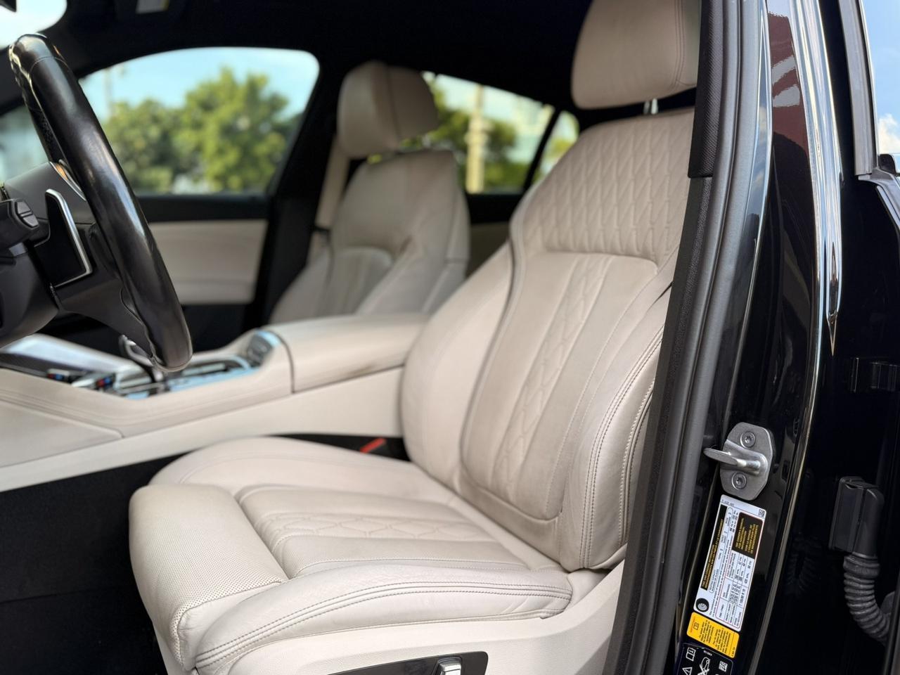 2021 BMW X6 M50i Hollywood FL