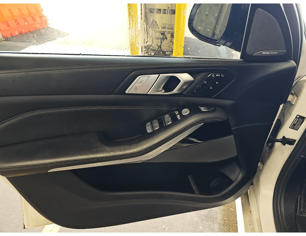 2021 BMW X7 ALPINA XB7 Adaptive Cruise Second Row Captains Chairs Portland OR