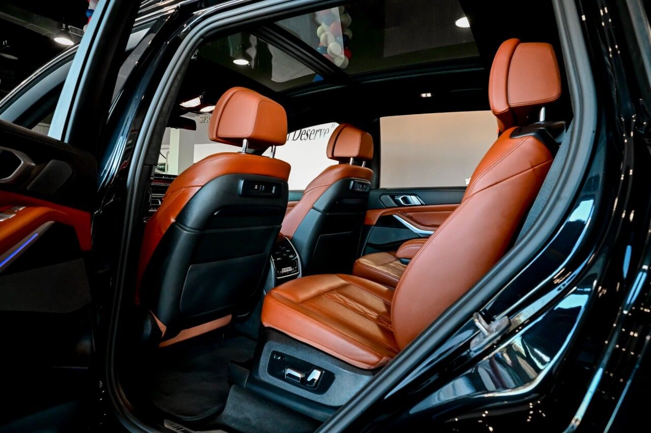 2021 BMW X7 M50i, 21'' Wheels, Panoramic Sky Lounge LED Roof, Executive and Cold Weather Pkg Springfield NJ