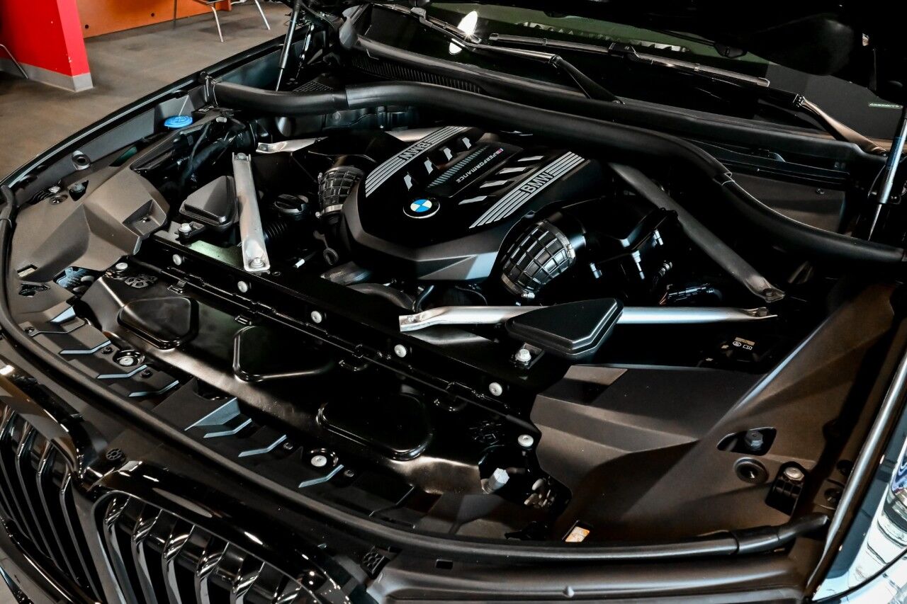 2021 BMW X7 M50i, 21'' Wheels, Panoramic Sky Lounge LED Roof, Executive and Cold Weather Pkg Springfield NJ