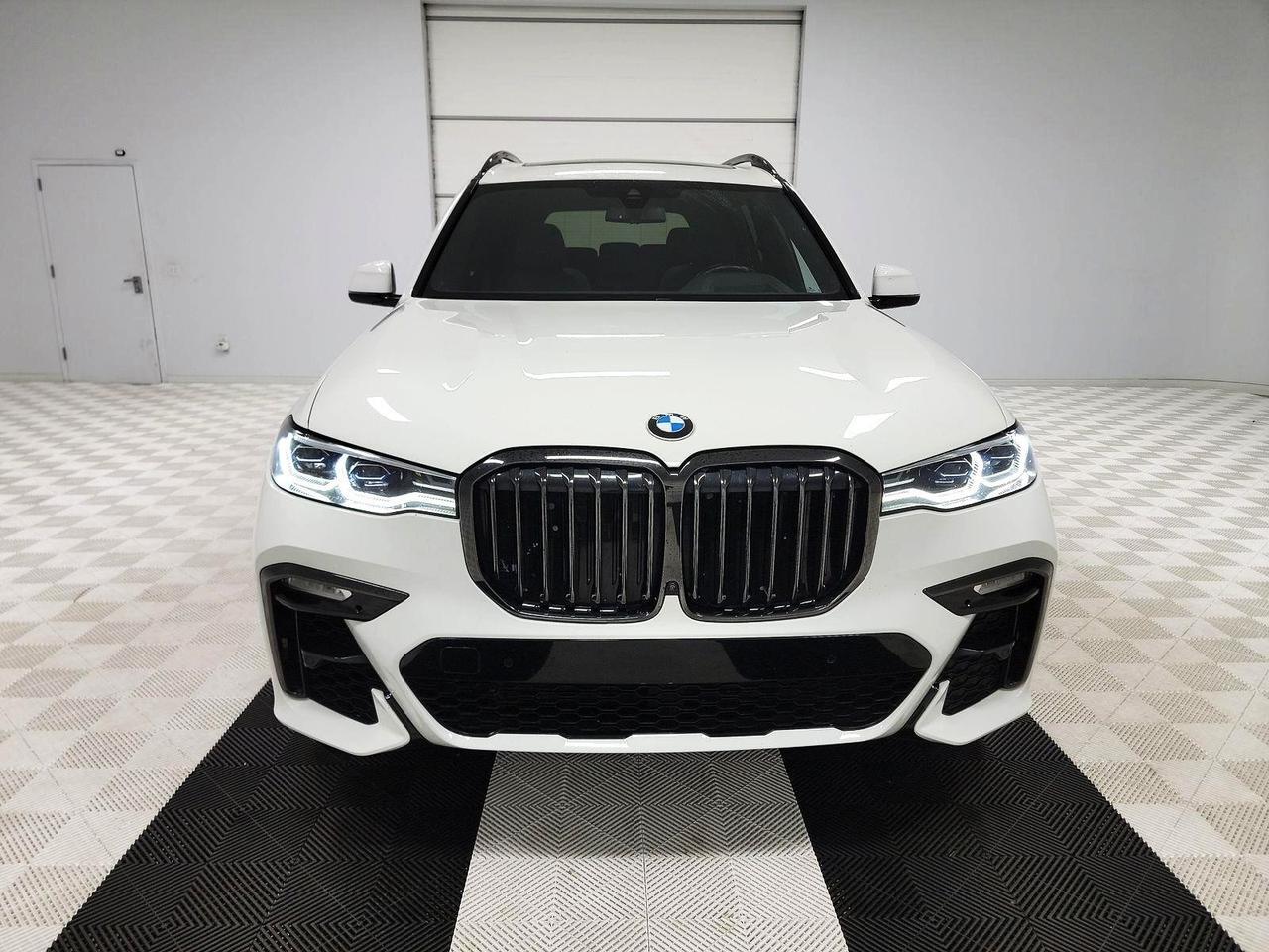 2021 BMW X7 M50i Active Suspension Head-Up Display Portland OR