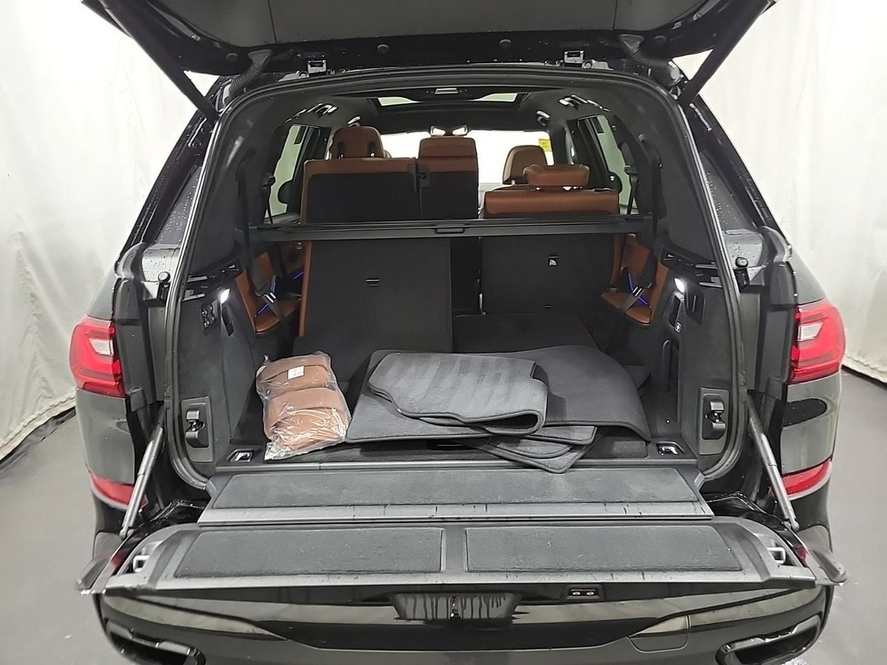 2021 BMW X7 M50i Bowers &amp; Wilkins Sound Massage Seats Portland OR