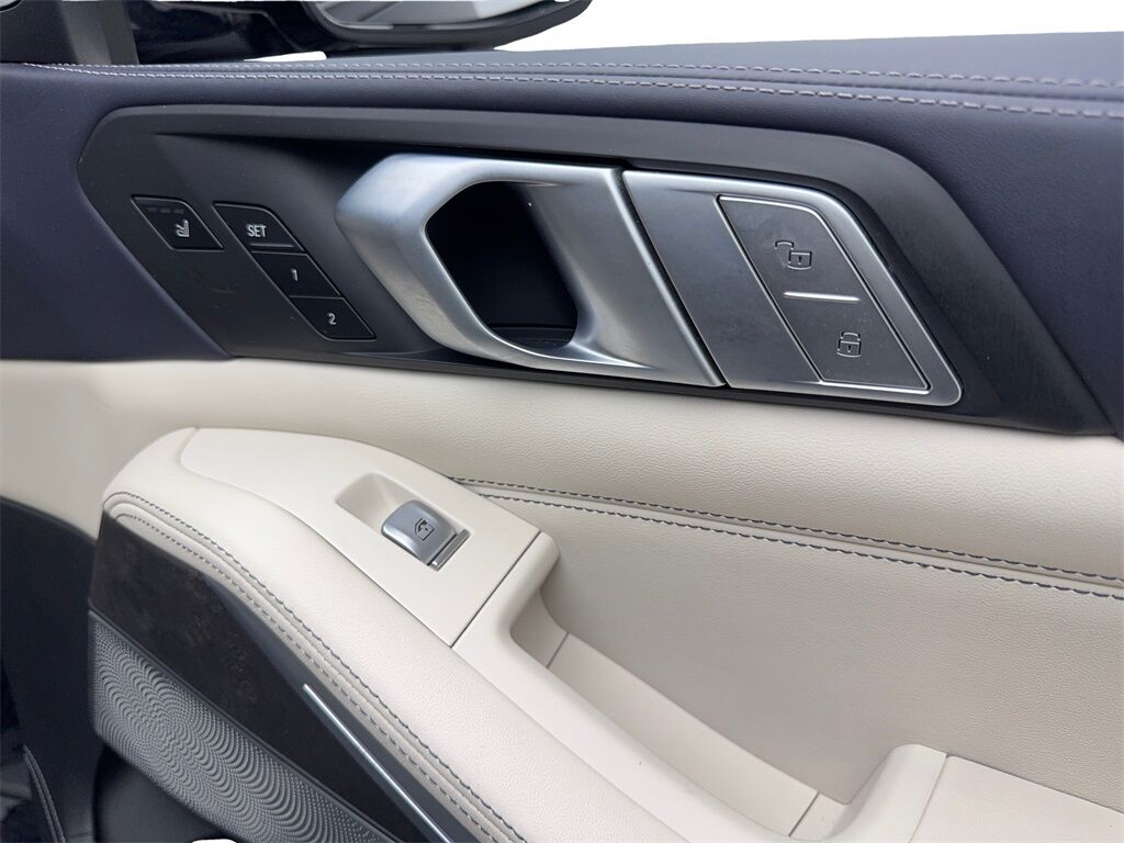 2021 BMW X7 M50i M SPORT,NAV,CAM,PANO,CLMT STS,HEADS UP,3RD RO Irving TX