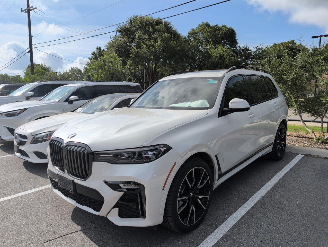 2021 BMW X7