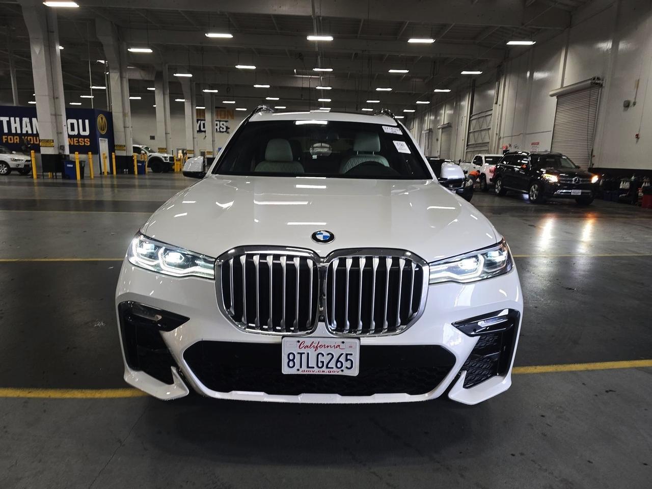 2021 BMW X7 xDrive40i Second Row Captain&apos;s Chairs Harman Kardon Sound Portland OR