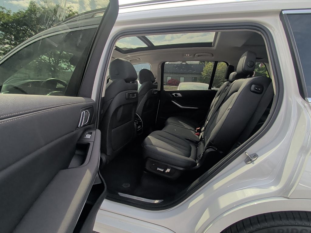 2021 BMW X7 xDrive40i Worcester MA