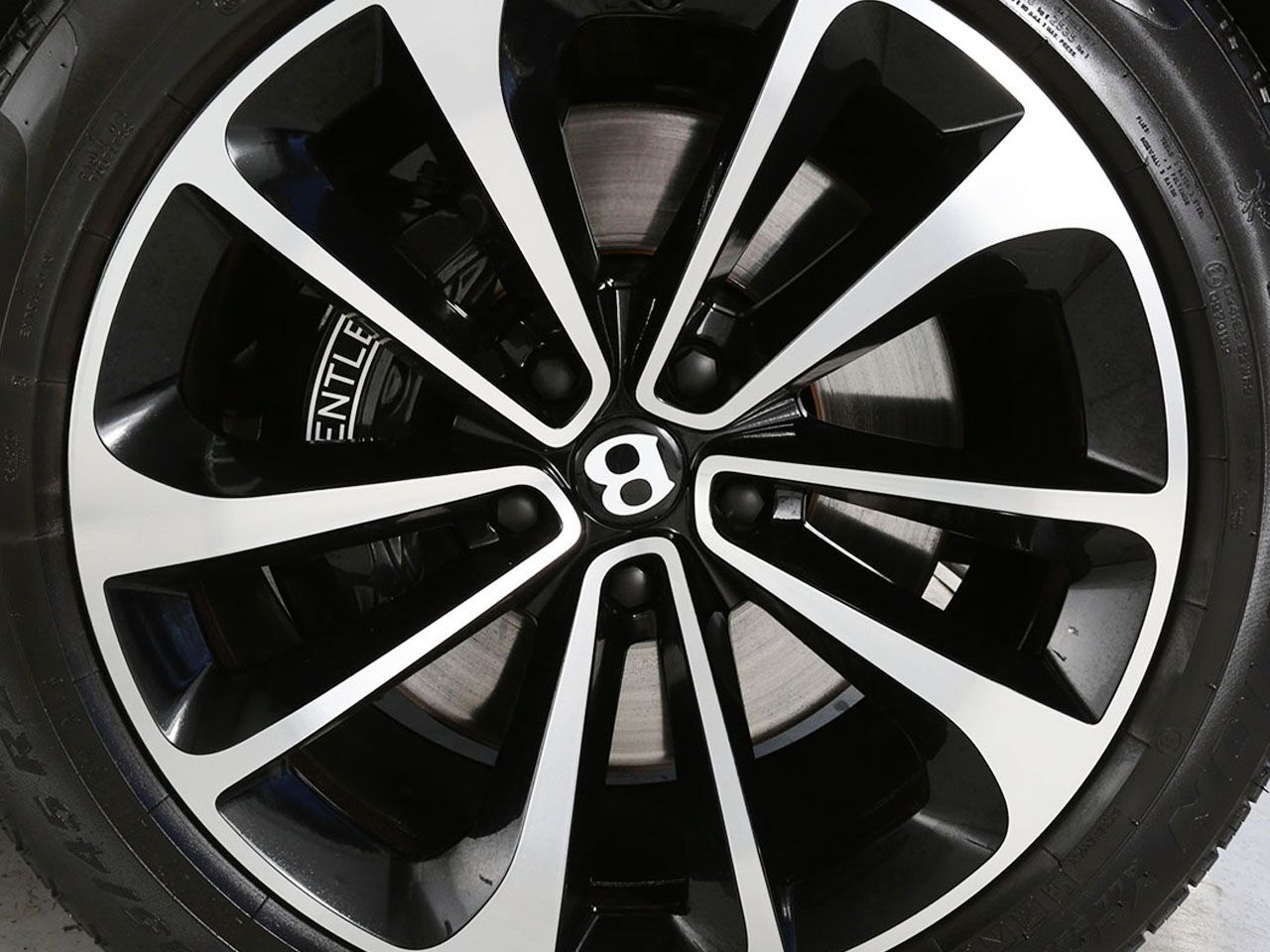 2021 Bentley Bentayga Hybrid Base Indianapolis IN