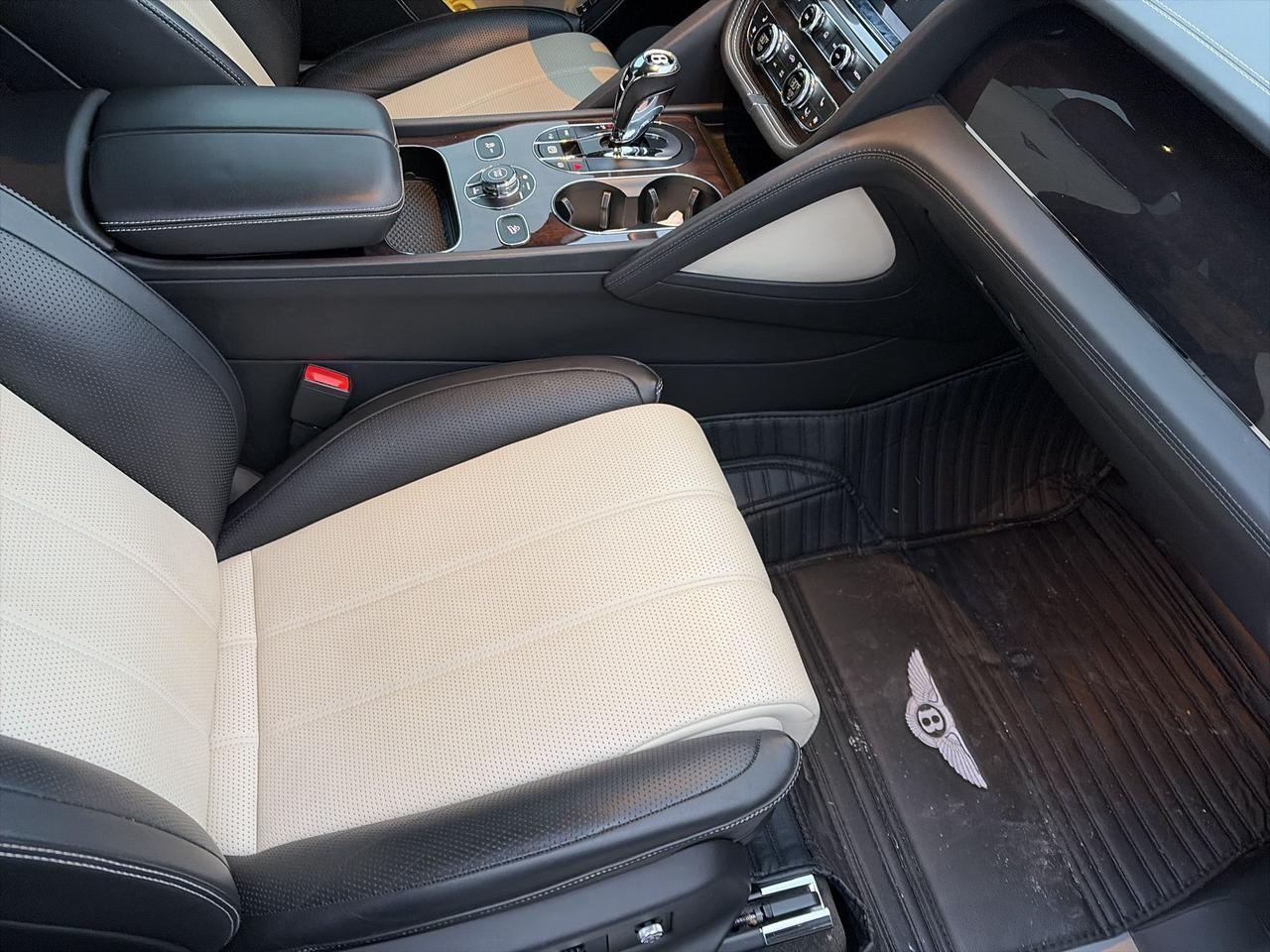 2021 Bentley Bentayga Hybrid Base Indianapolis IN