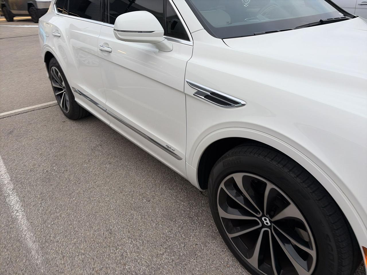 2021 Bentley Bentayga Hybrid Base Indianapolis IN