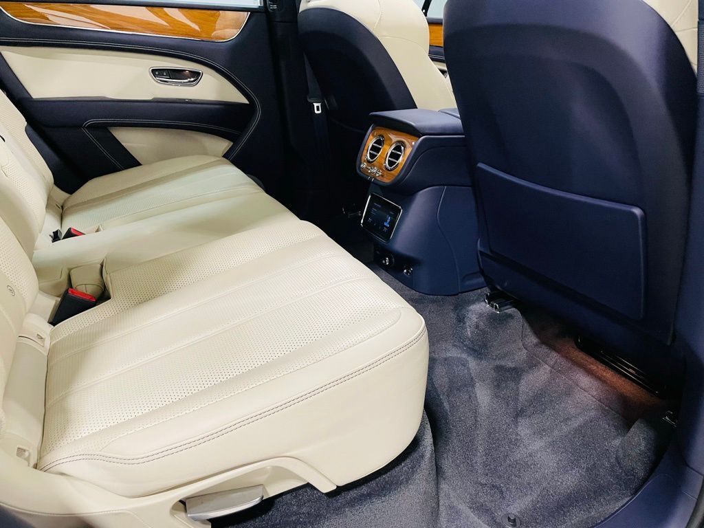2021 Bentley Bentayga V8 Jersey City NJ