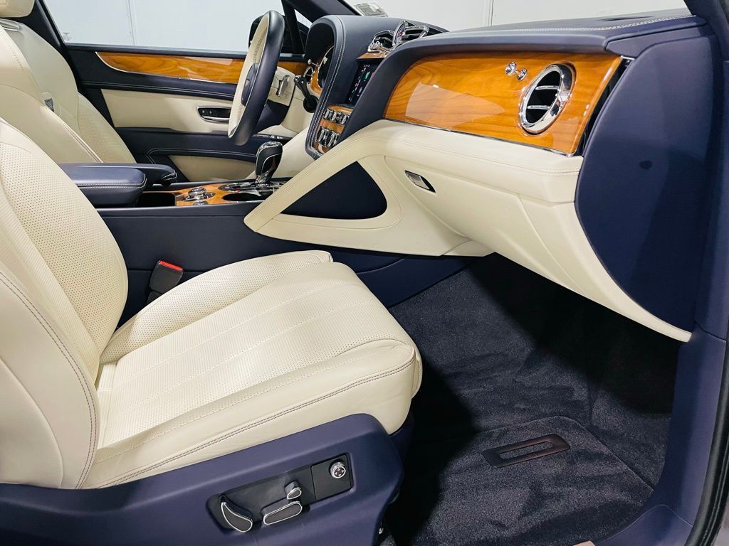 2021 Bentley Bentayga V8 Jersey City NJ