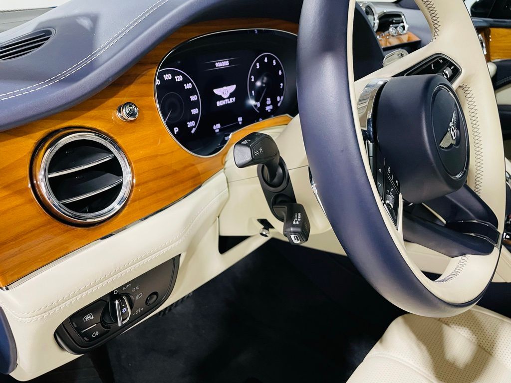 2021 Bentley Bentayga V8 Jersey City NJ
