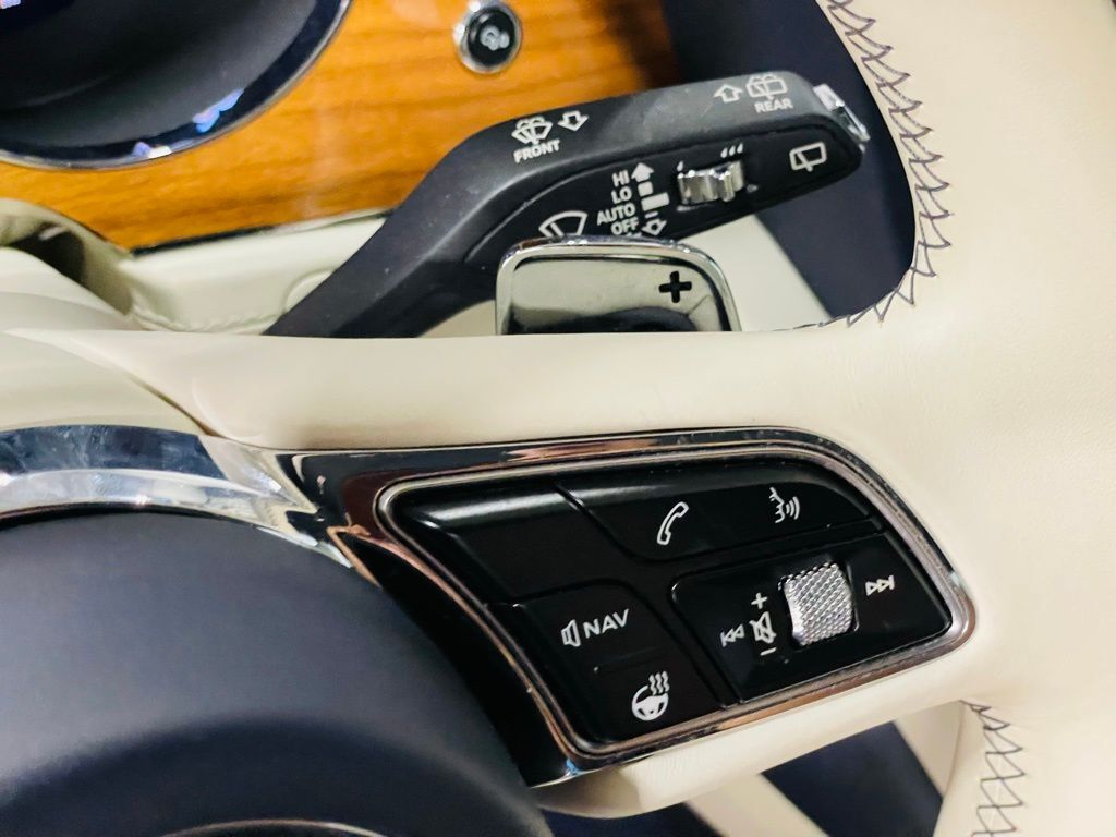 2021 Bentley Bentayga V8 Jersey City NJ