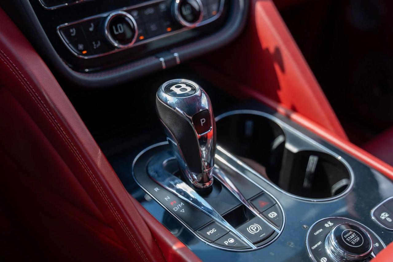 2021 Bentley Bentayga V8 Sport Utility 4D St. Louis MO