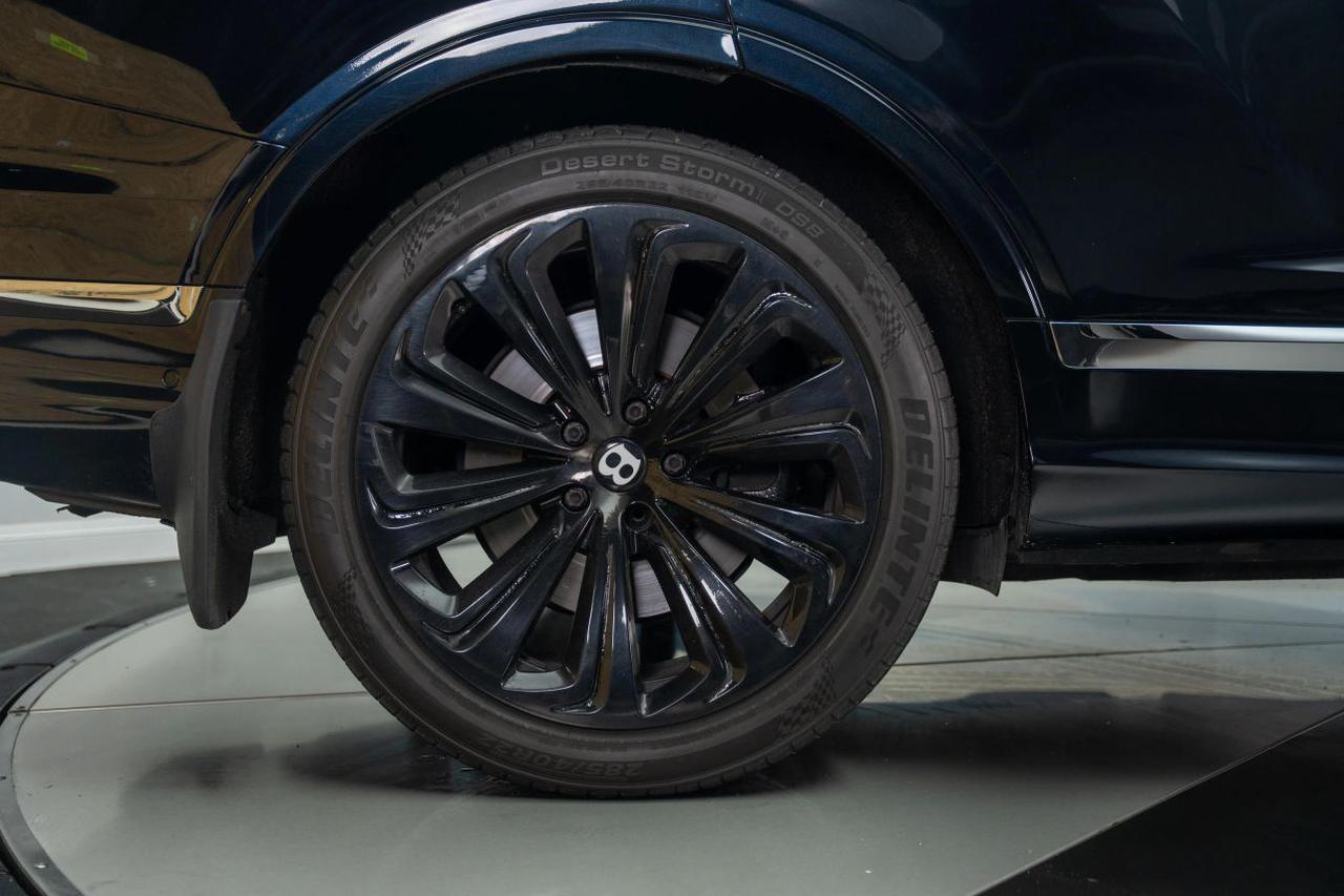 2021 Bentley Bentayga V8 Sport Utility 4D St. Louis MO