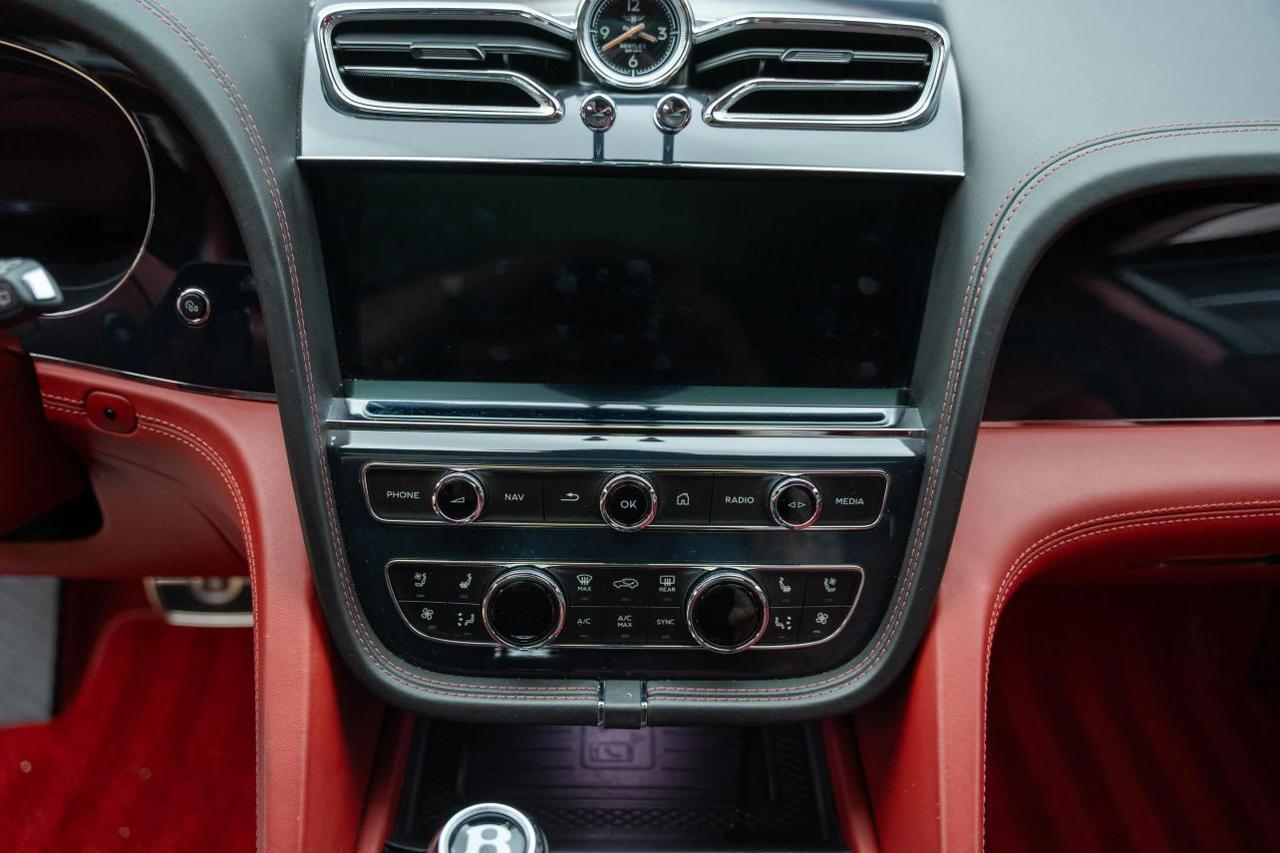 2021 Bentley Bentayga V8 Sport Utility 4D St. Louis MO