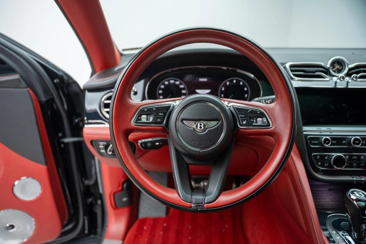 2021 Bentley Bentayga V8 Sport Utility 4D St. Louis MO