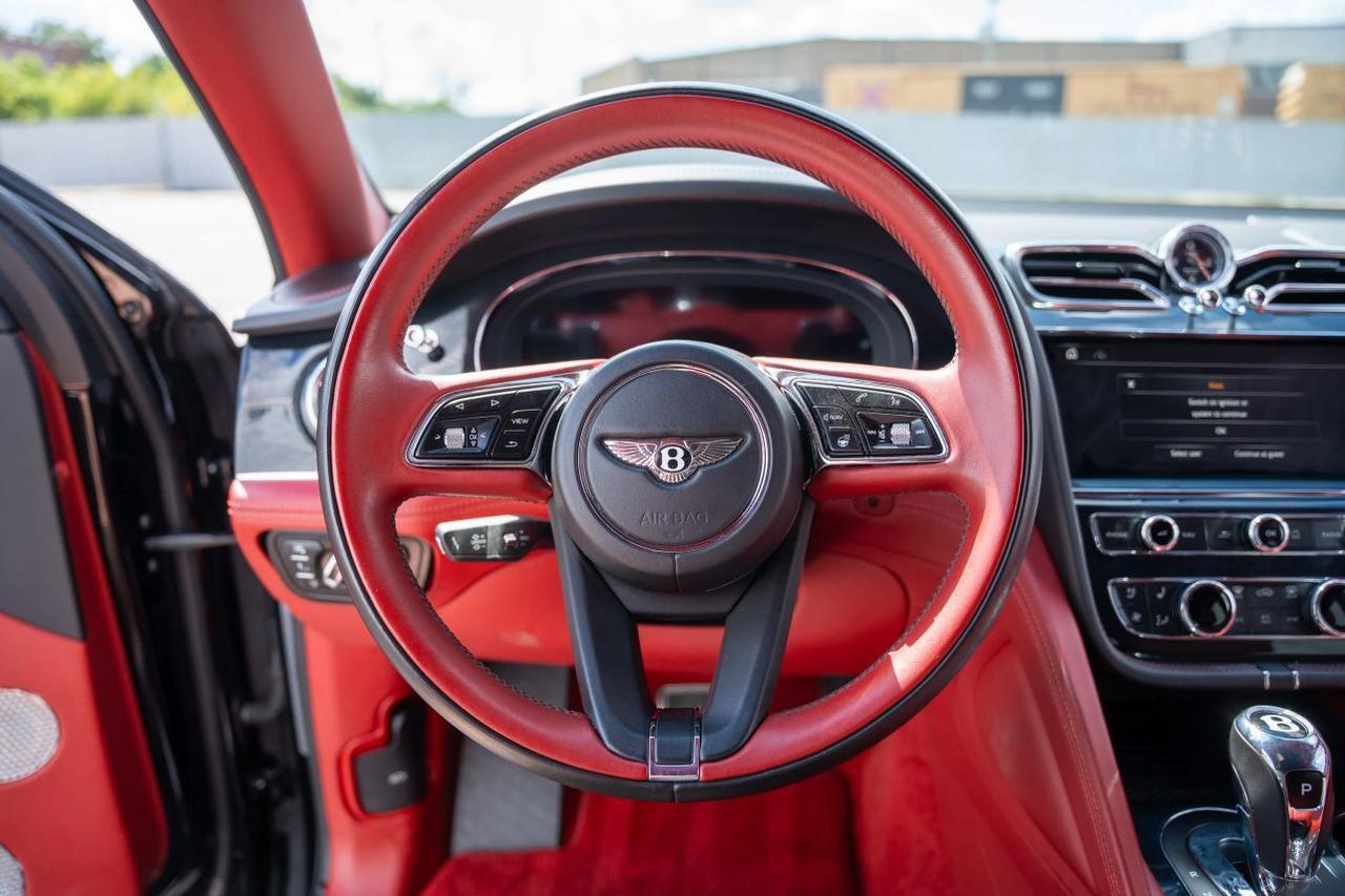 2021 Bentley Bentayga V8 Sport Utility 4D St. Louis MO