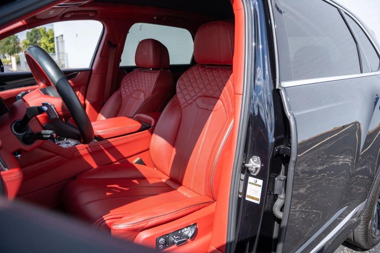 2021 Bentley Bentayga V8 Sport Utility 4D St. Louis MO