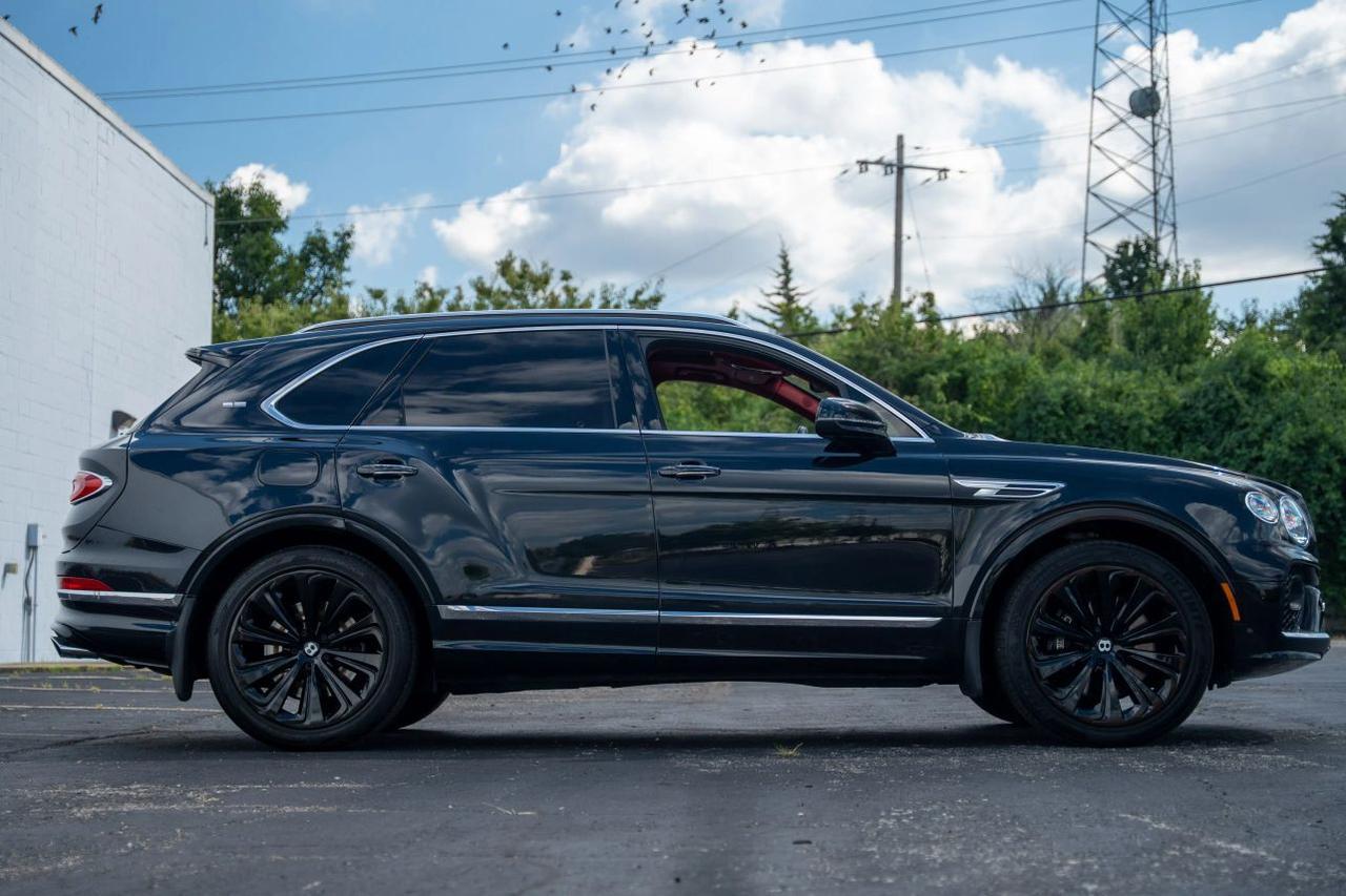 2021 Bentley Bentayga V8 Sport Utility 4D St. Louis MO
