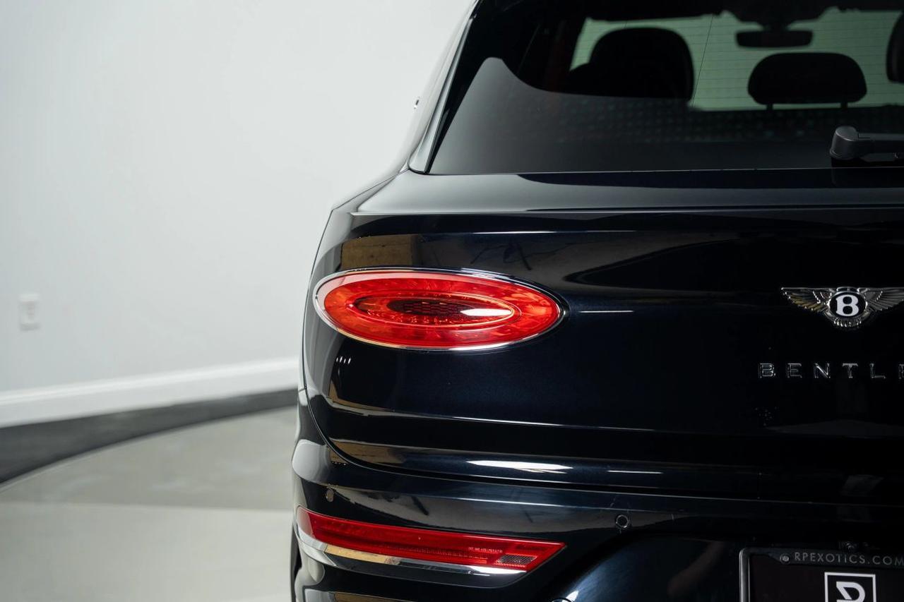 2021 Bentley Bentayga V8 Sport Utility 4D St. Louis MO