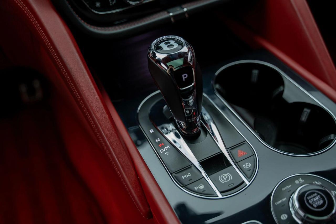 2021 Bentley Bentayga V8 Sport Utility 4D St. Louis MO