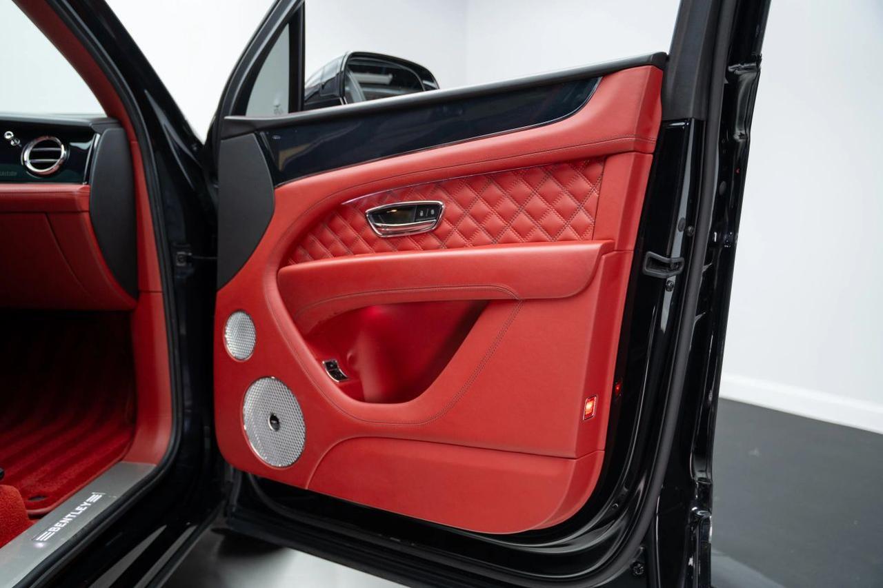 2021 Bentley Bentayga V8 Sport Utility 4D St. Louis MO