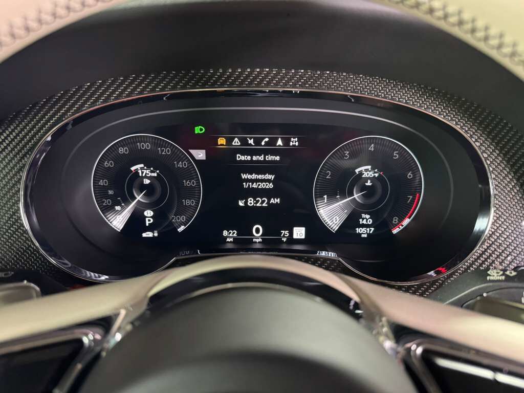 2021 Bentley Bentayga V8 pano roof, Naim audio, carbon trim, Blackline Specificaion, four passenger config AND MUCH MORE!! Fort Lauderdale FL
