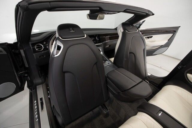 2021 Bentley Continental GTC V8 Convertible ($296,950 MSRP!) *$71,000 IN OPTIONS* *ROTATING DISPLAY* *LOADED* San Diego CA