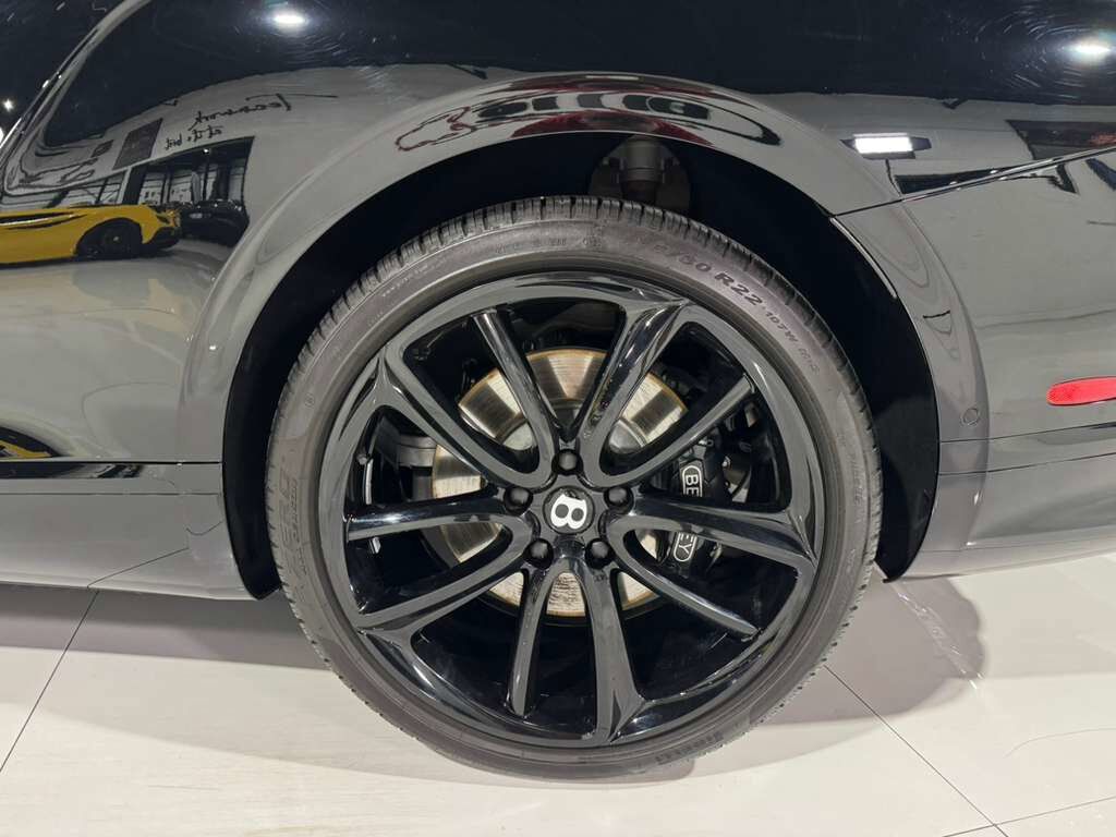 2021 Bentley Continental GTC V8 bespoke interior, Blackline Specification, Mulliner Driving Specification AND MUCH MORE!! Fort Lauderdale FL