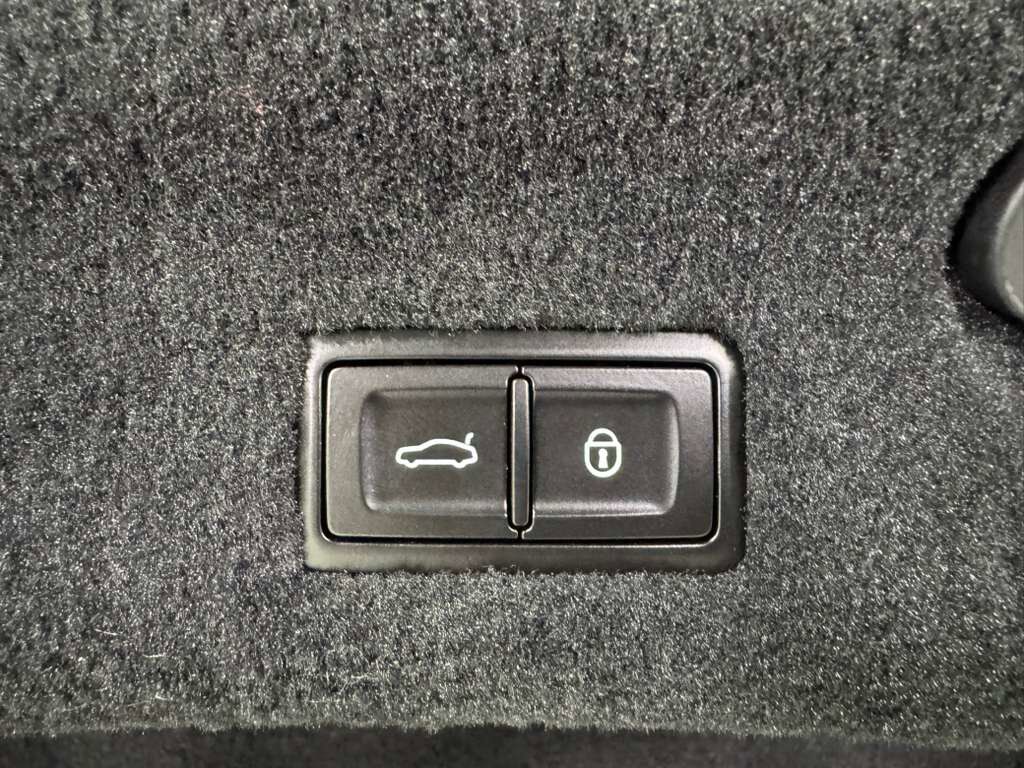 2021 Bentley Continental GTC V8 bespoke interior, Blackline Specification, Mulliner Driving Specification AND MUCH MORE!! Fort Lauderdale FL