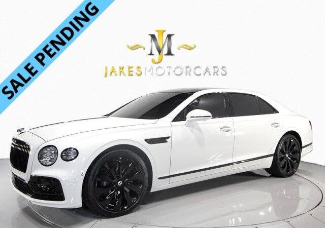 2021 Bentley Flying Spur V8 ($270,860 MSRP!!) *MULLINER DRIVING SPEC* *BLACKLINE SPEC* *NAIM AUDIO* *ROTATING DISPLAY* *LOADED*