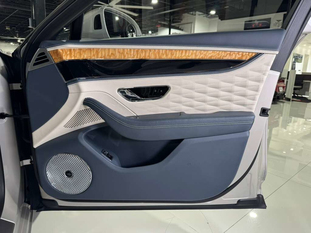 2021 Bentley Flying Spur V8 First Edition, Naim audio, rotating display, rear executive seating AND MUCH MORE!! Fort Lauderdale FL
