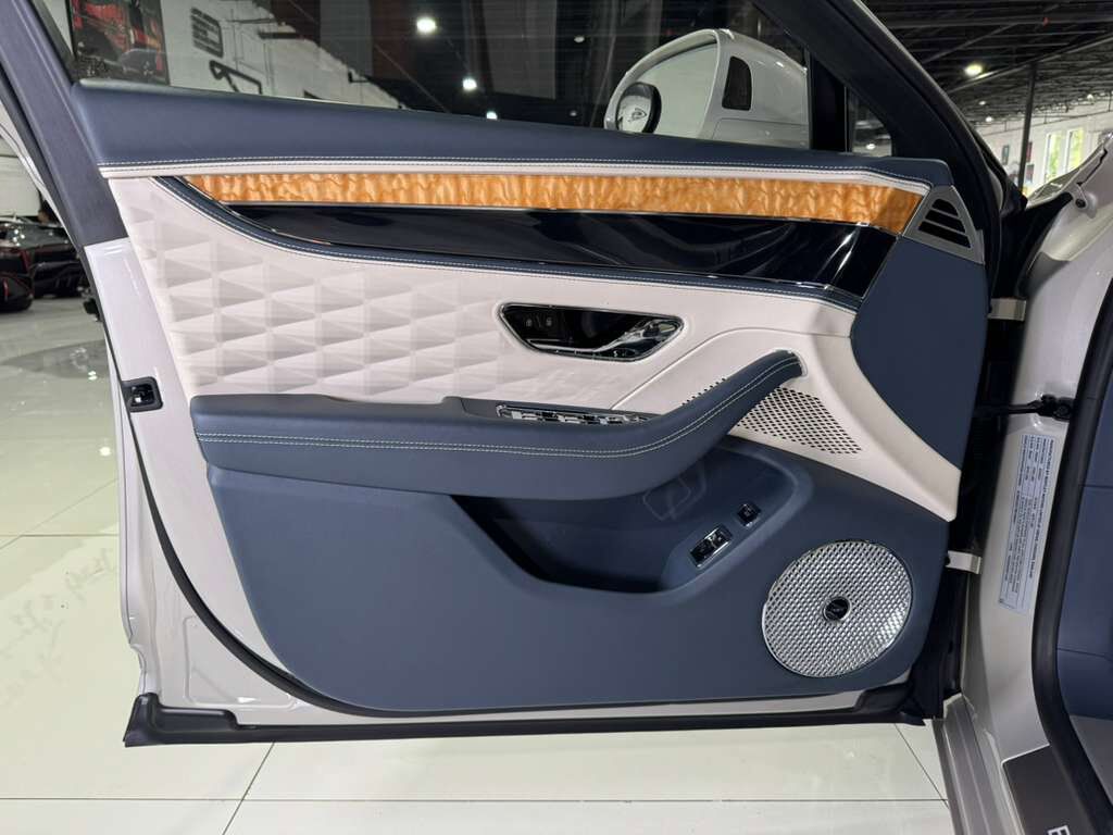 2021 Bentley Flying Spur V8 First Edition, Naim audio, rotating display, rear executive seating AND MUCH MORE!! Fort Lauderdale FL